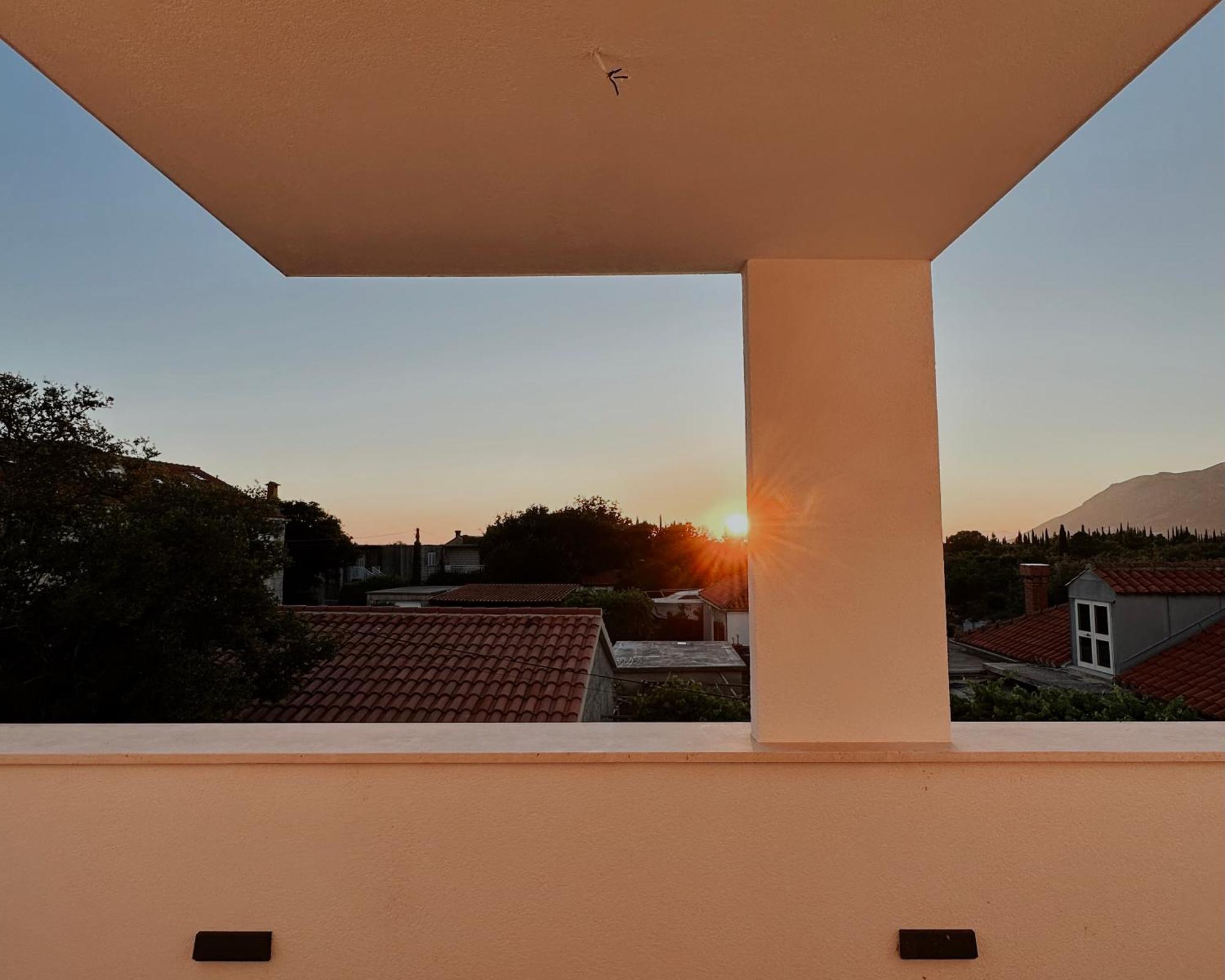 Dawn & Dusk - Modern Two Bedroom Apartment With Mountain Views Cilipi Exterior photo